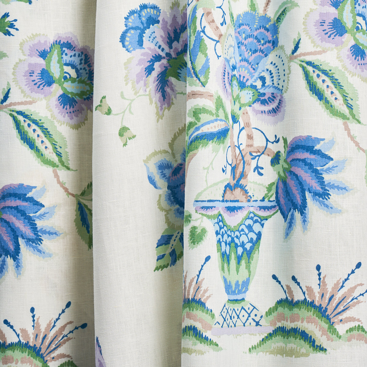SCHUMACHER FABRIC SCHUMACHER FABRIC CLASSICS ASHFORD LINEN CORNFLOWER AND LILAC - 180041