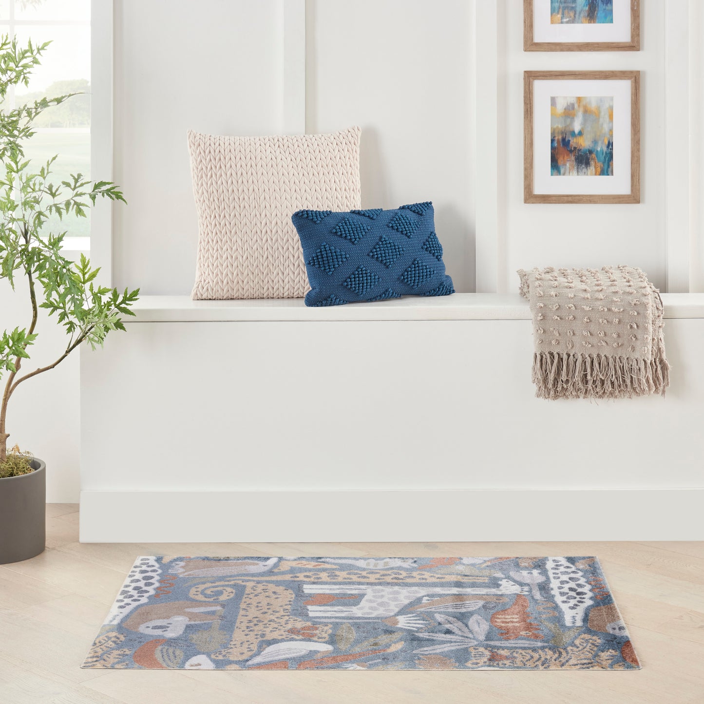 Blue rug, 3' x 5