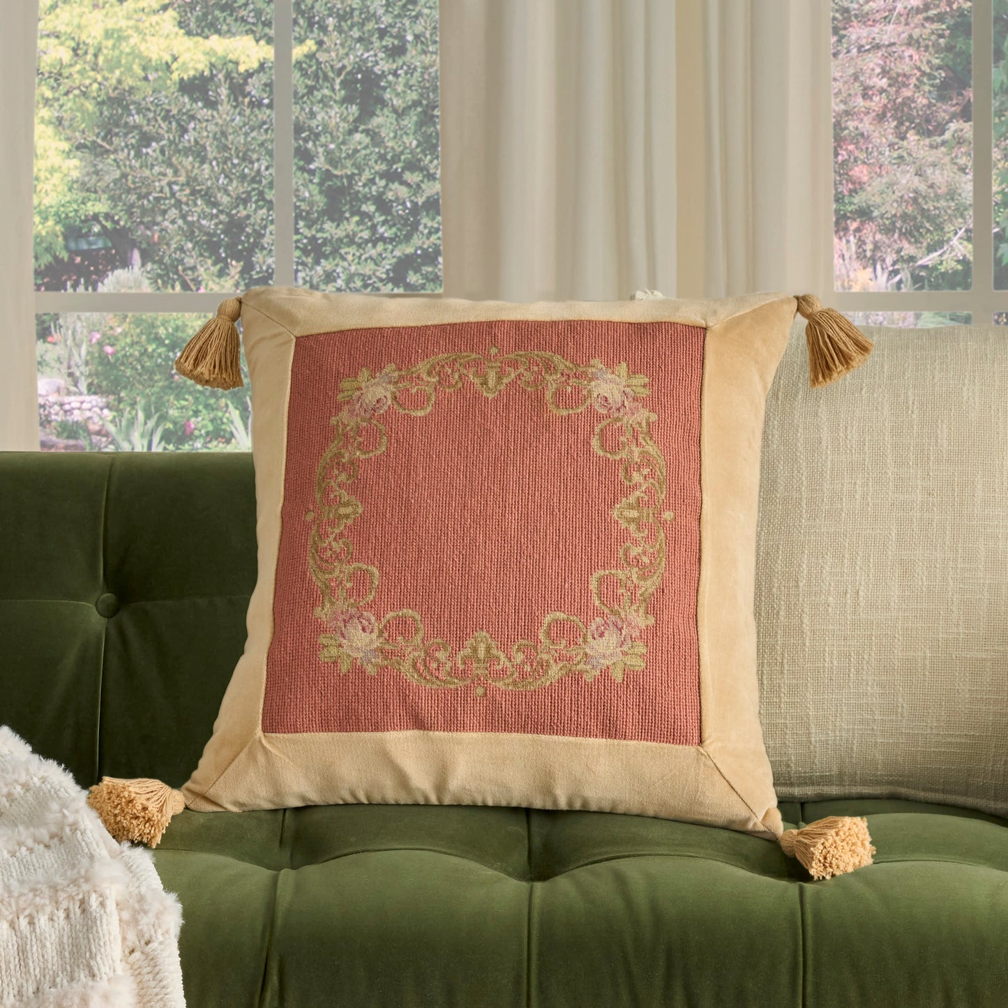 NOURISON HOME 20" x 20" Mina Victory Vintage Coral - 798019091507