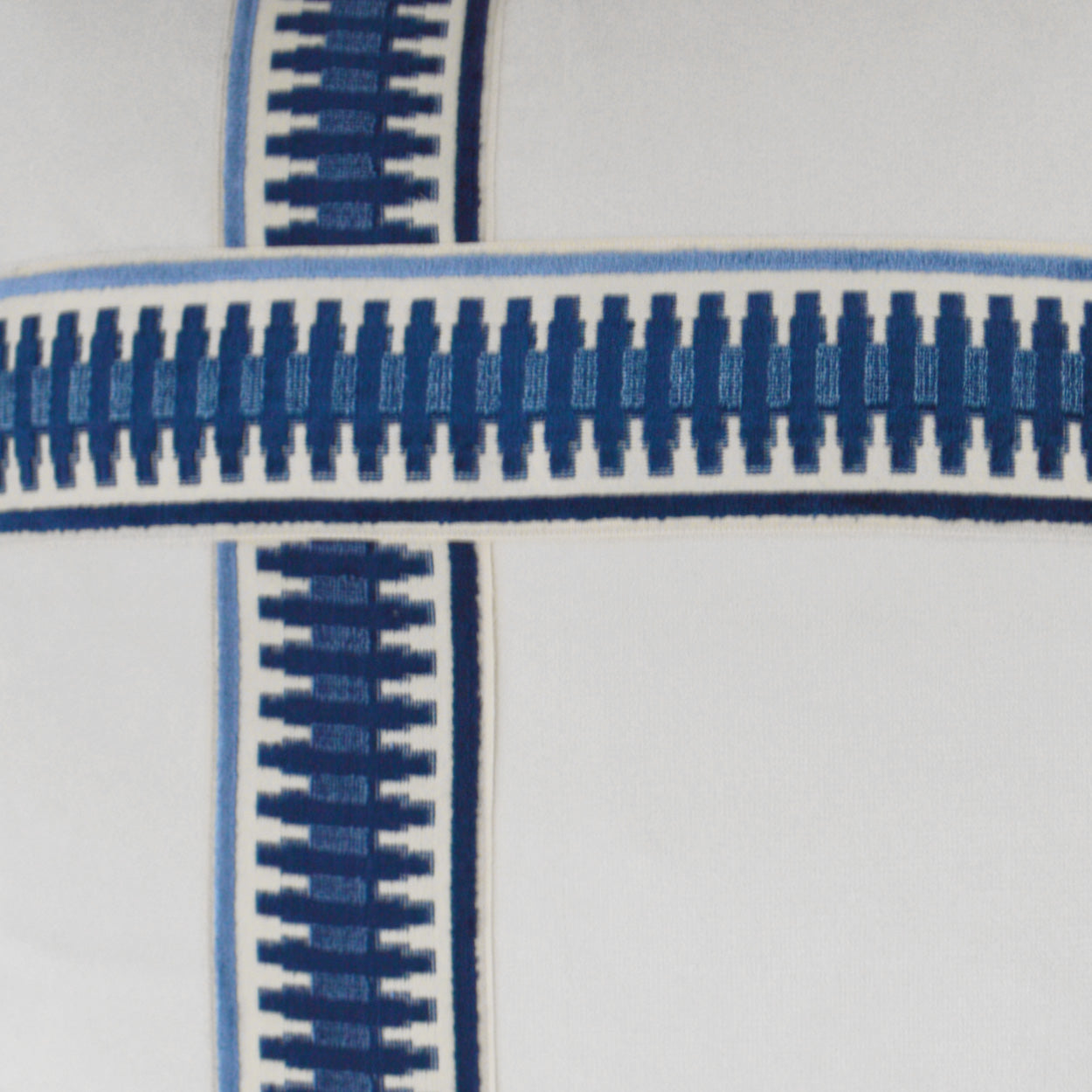 D.V. KAP HOME 24" x 24" Antibes II Pillow - Blue Traditional, Band / Ribbon - 3034-B-2424