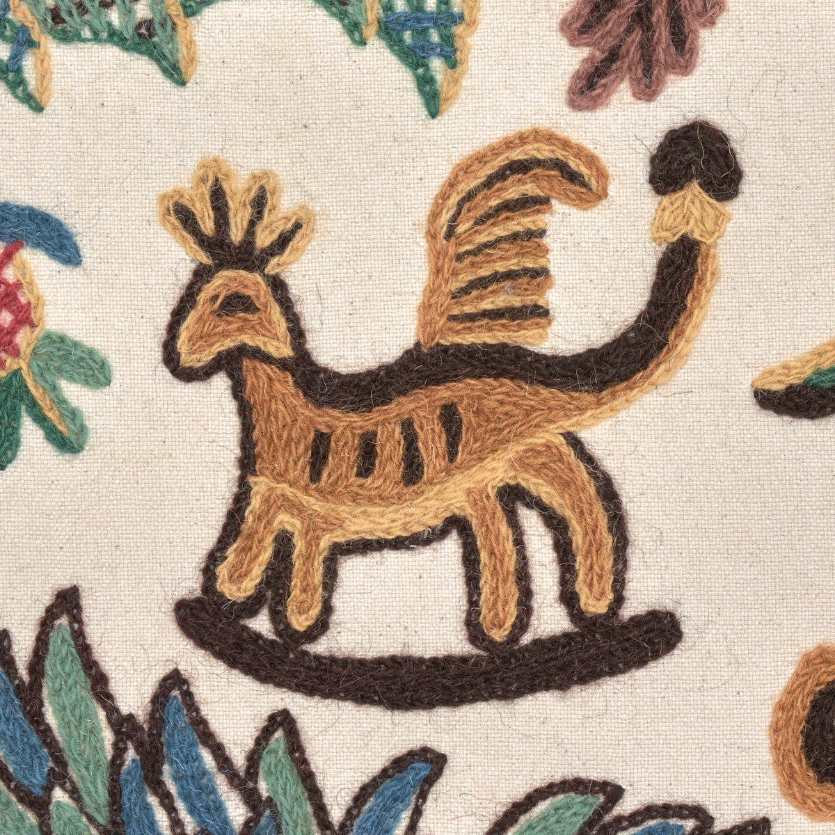 SCHUMACHER FABRIC CHROMA Colonial Crewel DOCUMENT - 3135012