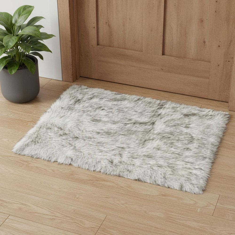 3' X 5' Gray Faux Fur Area Rug