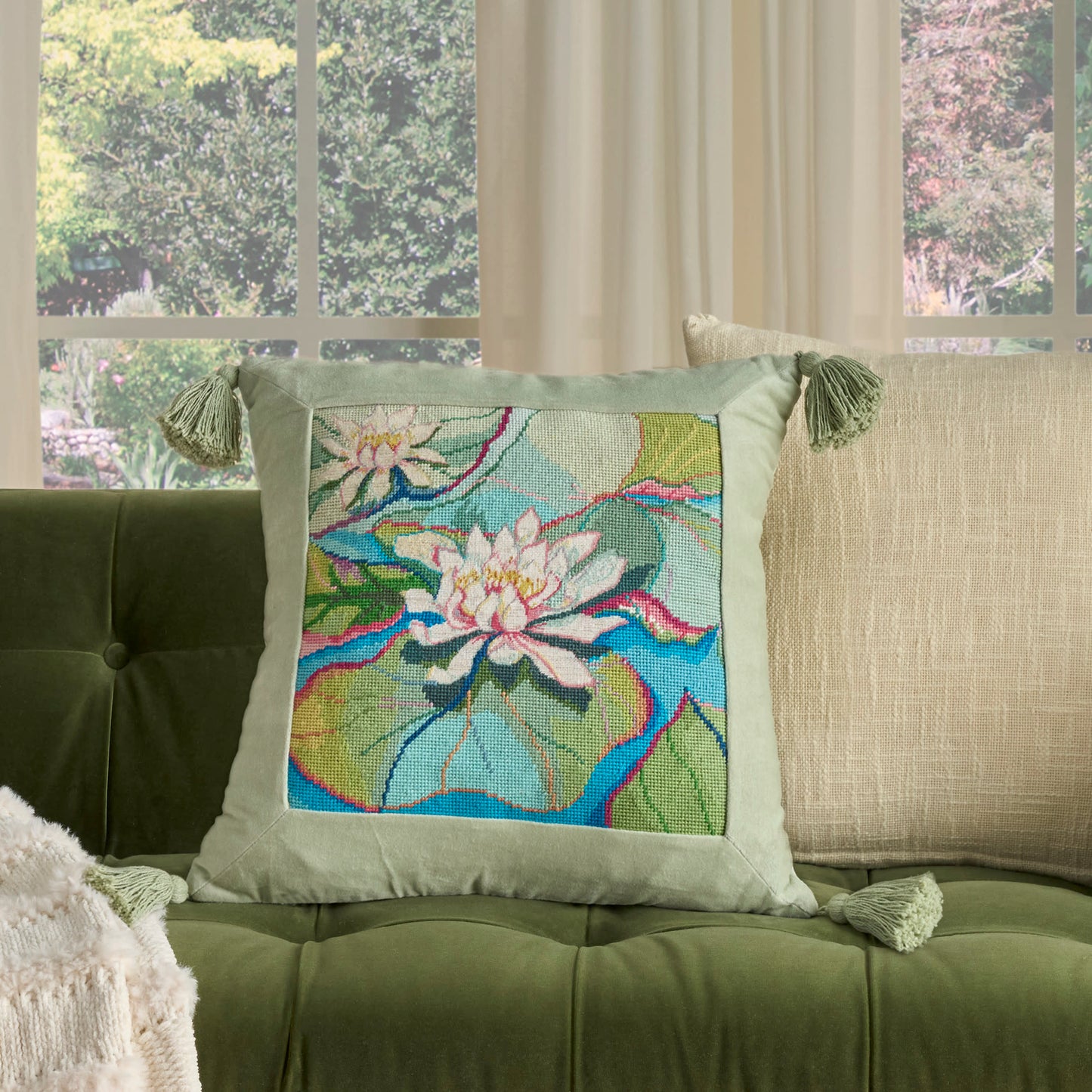 NOURISON HOME 19" x 19" Mina Victory Vintage Blue - 798019091859