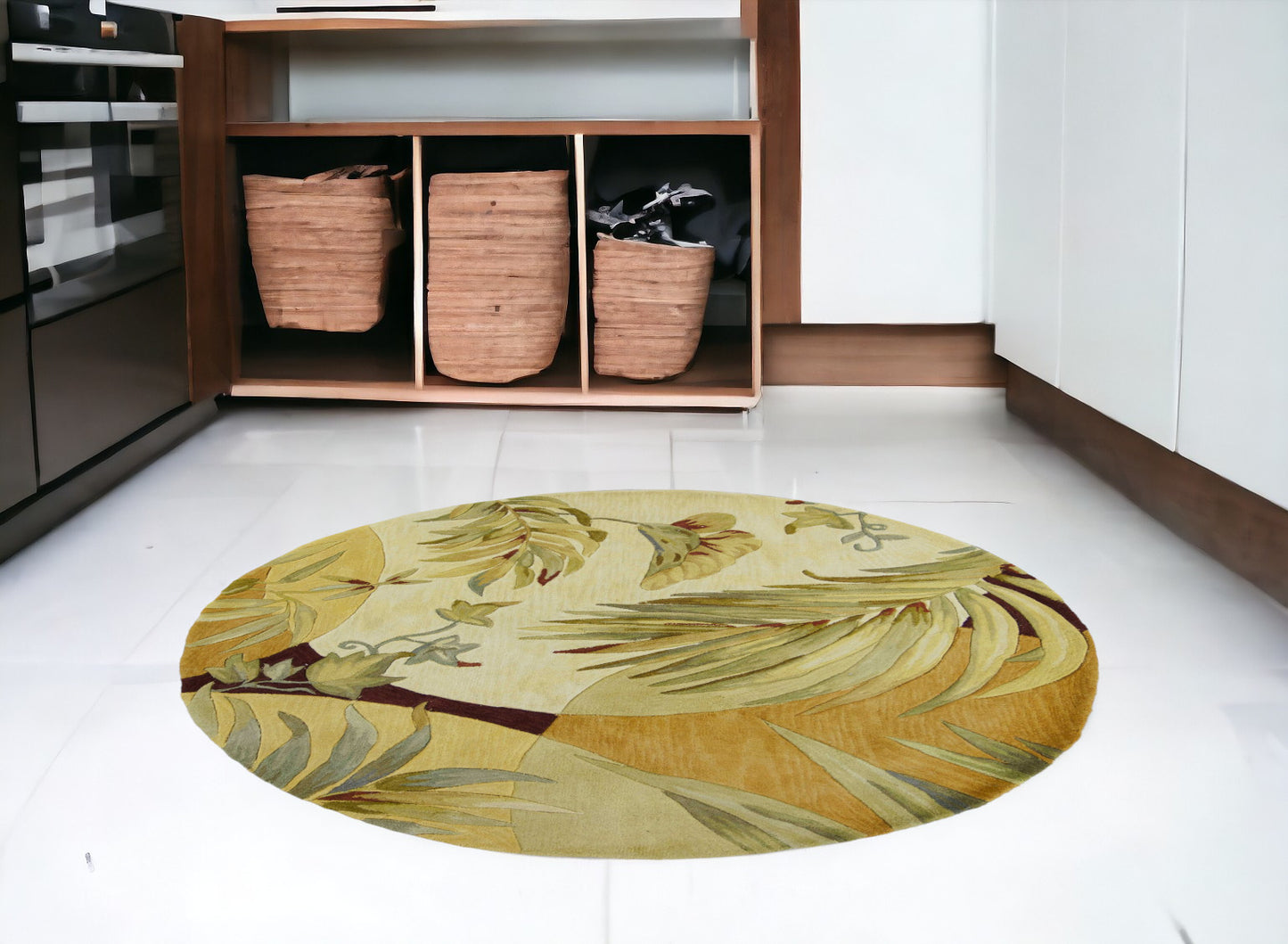 5' X 8' Wool Coral Or Ivory Area Rug