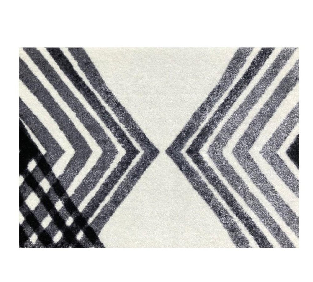 2' X 3' Black and Gray Abstract Arrow Washable Floor Mat