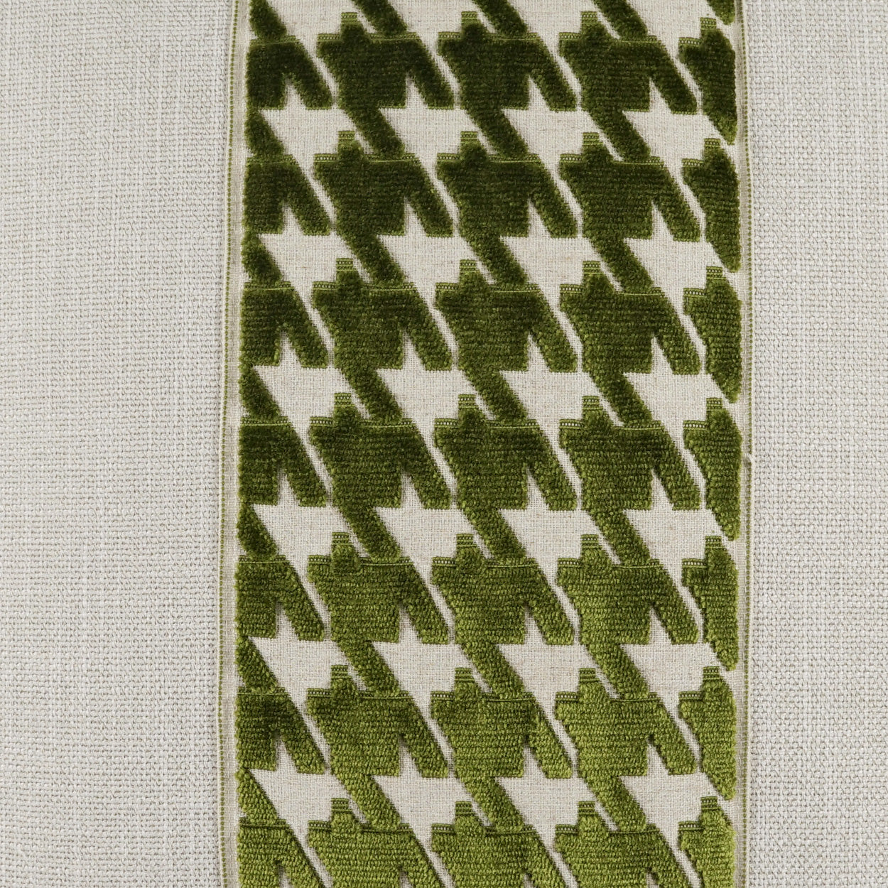 D.V. KAP HOME 24" x 24" Ennis Pillow - Kiwi Traditional, Band / Ribbon - 4243-K-2424