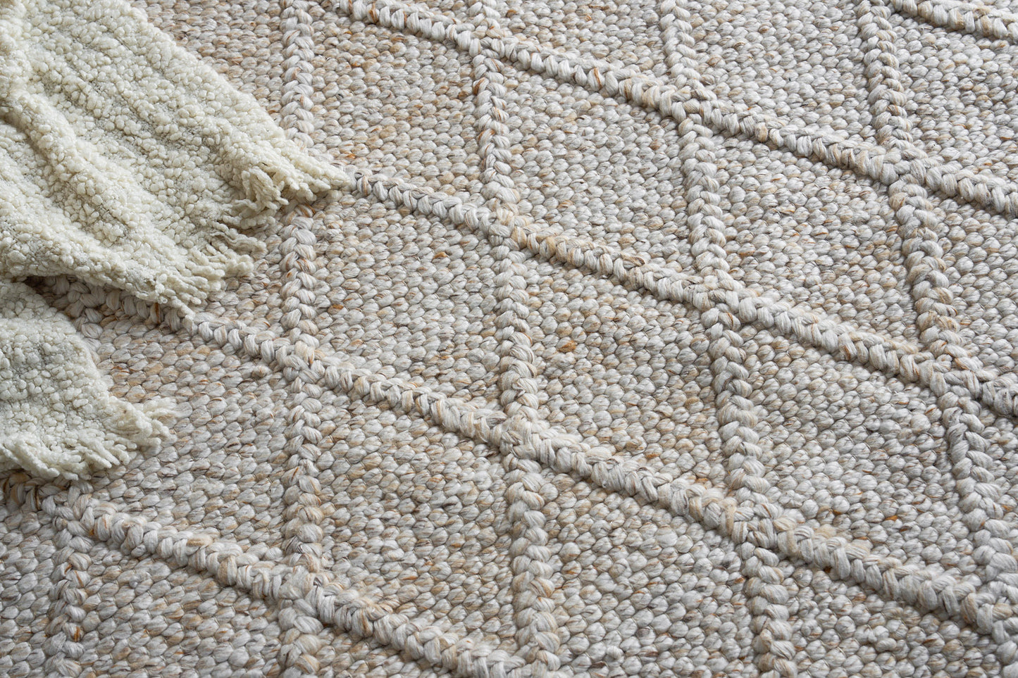 EXQUISITE RUGS Brentwood Indoor Hand Woven - 4703-8'X10'