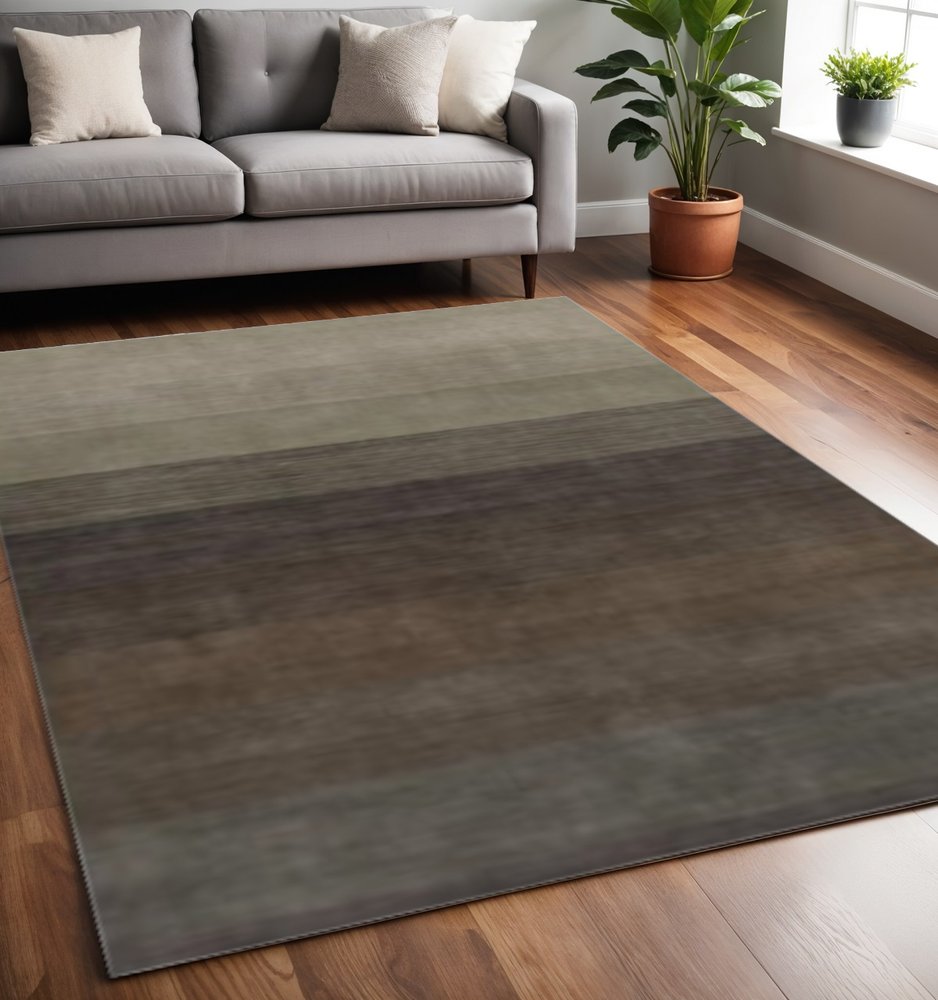 5' X 8' Expresso And Brown Ombre Hand Loomed Area Rug