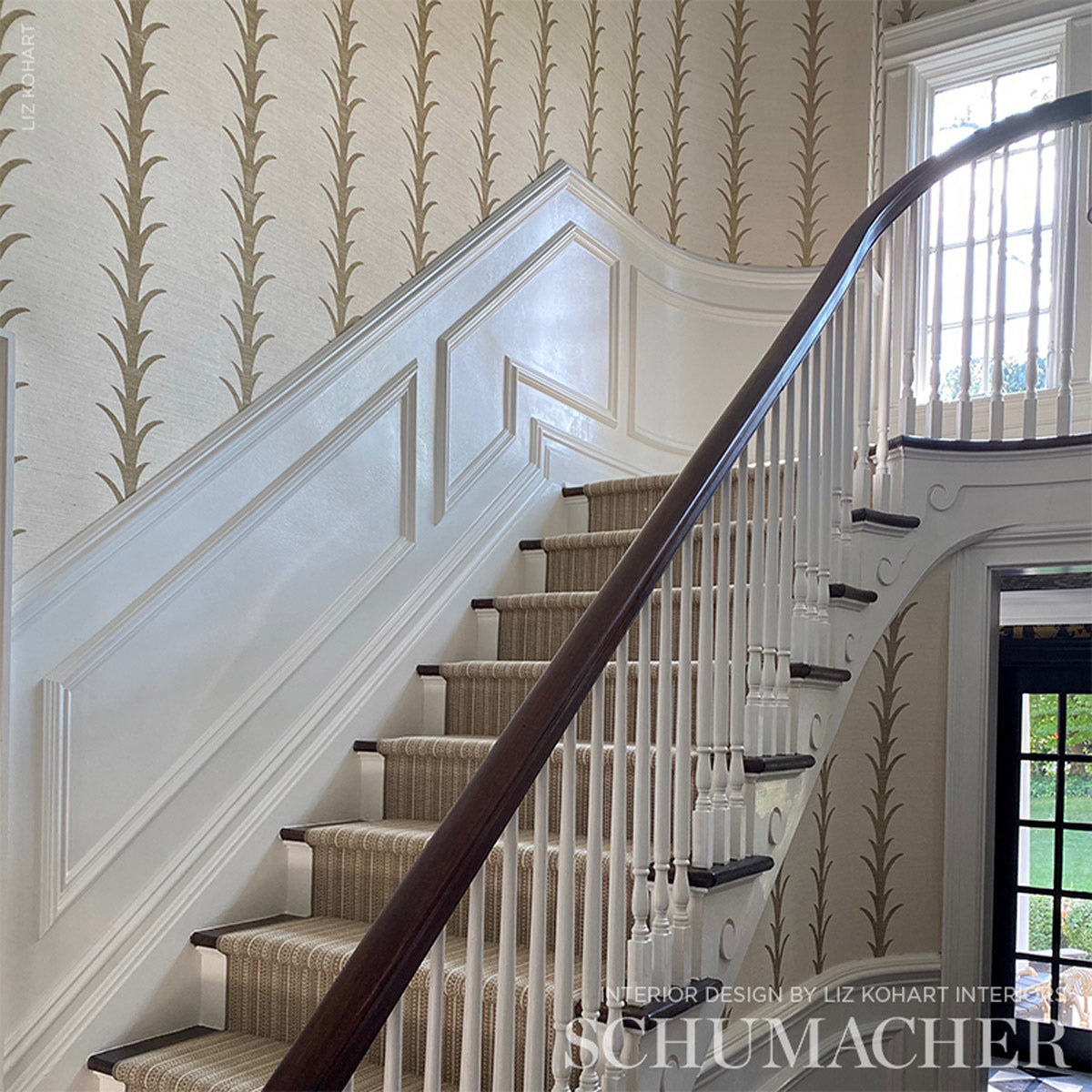 Wallpaper featuring an acanthus stripe sisal filigree pattern.