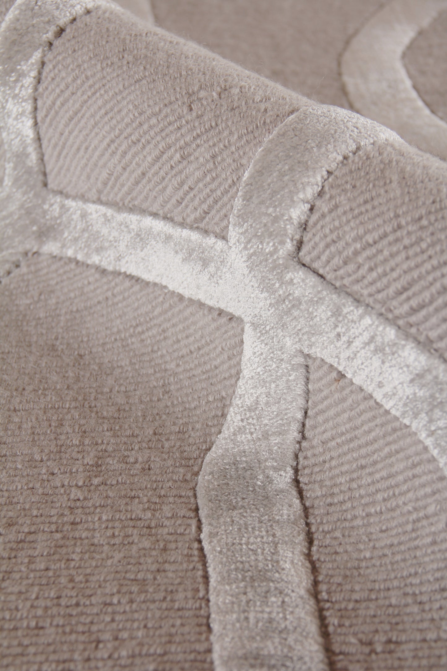 EXQUISITE RUGS Metro Velvet Indoor Hand Knotted - 5046-6'X9'