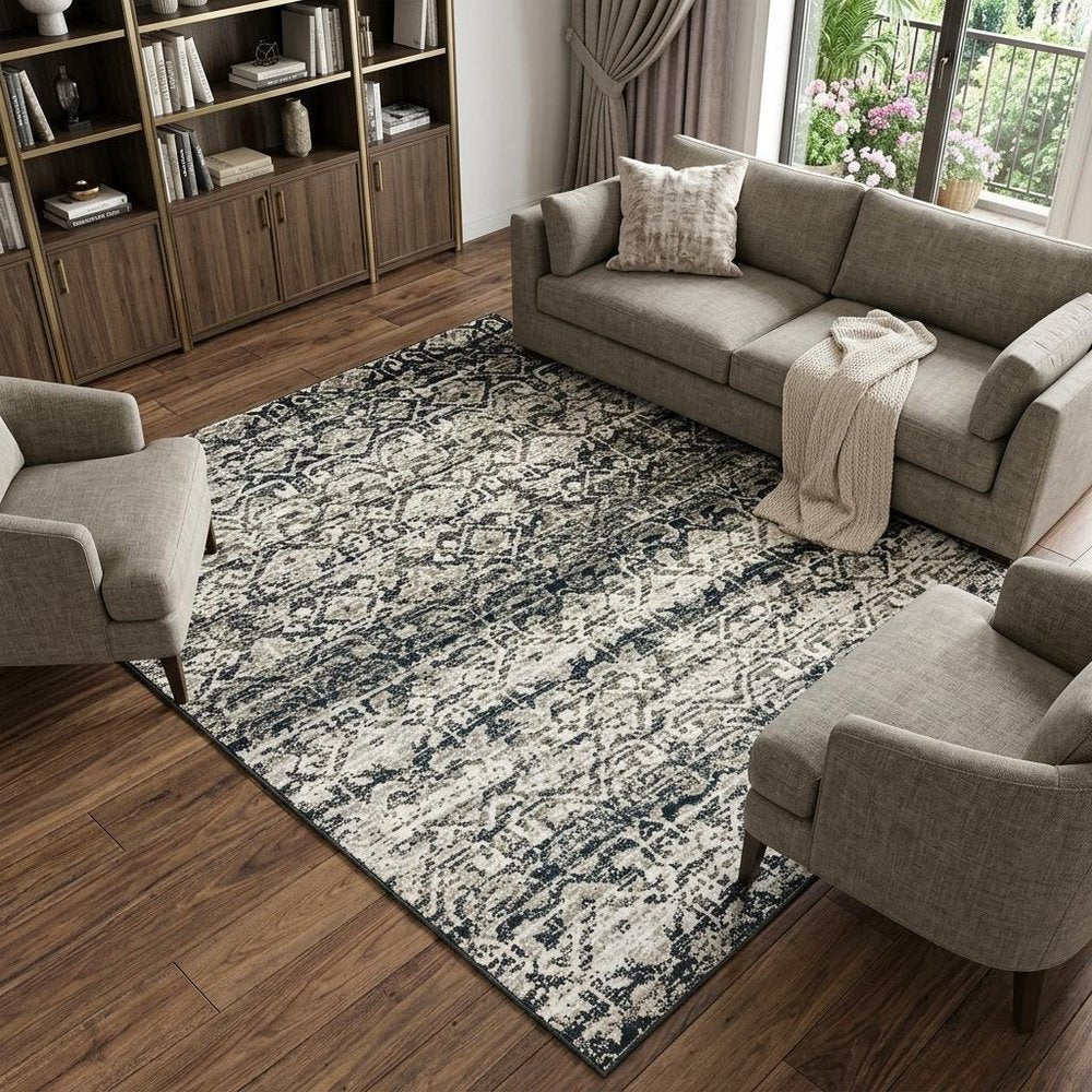 7' X 10' Gray And Ivory Geometric Distressed Area Rug