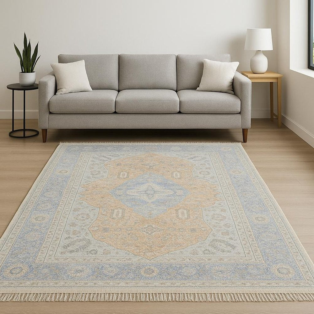 5' X 8' Blue And Red Oriental Hand Loomed Stain Resistant Area Rug With Fringe