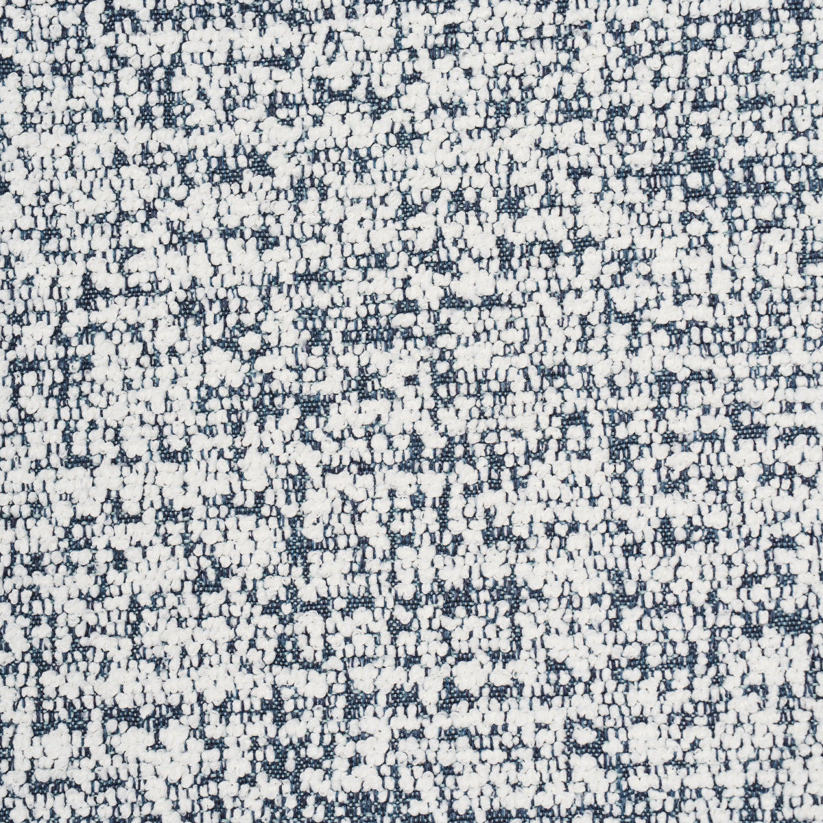 SCHUMACHER PERFECT BASICS: INDOOR/OUTDOOR ZUZU INDOOR/OUTDOOR WOVEN WOVEN WHITE ON NAVY - 84202