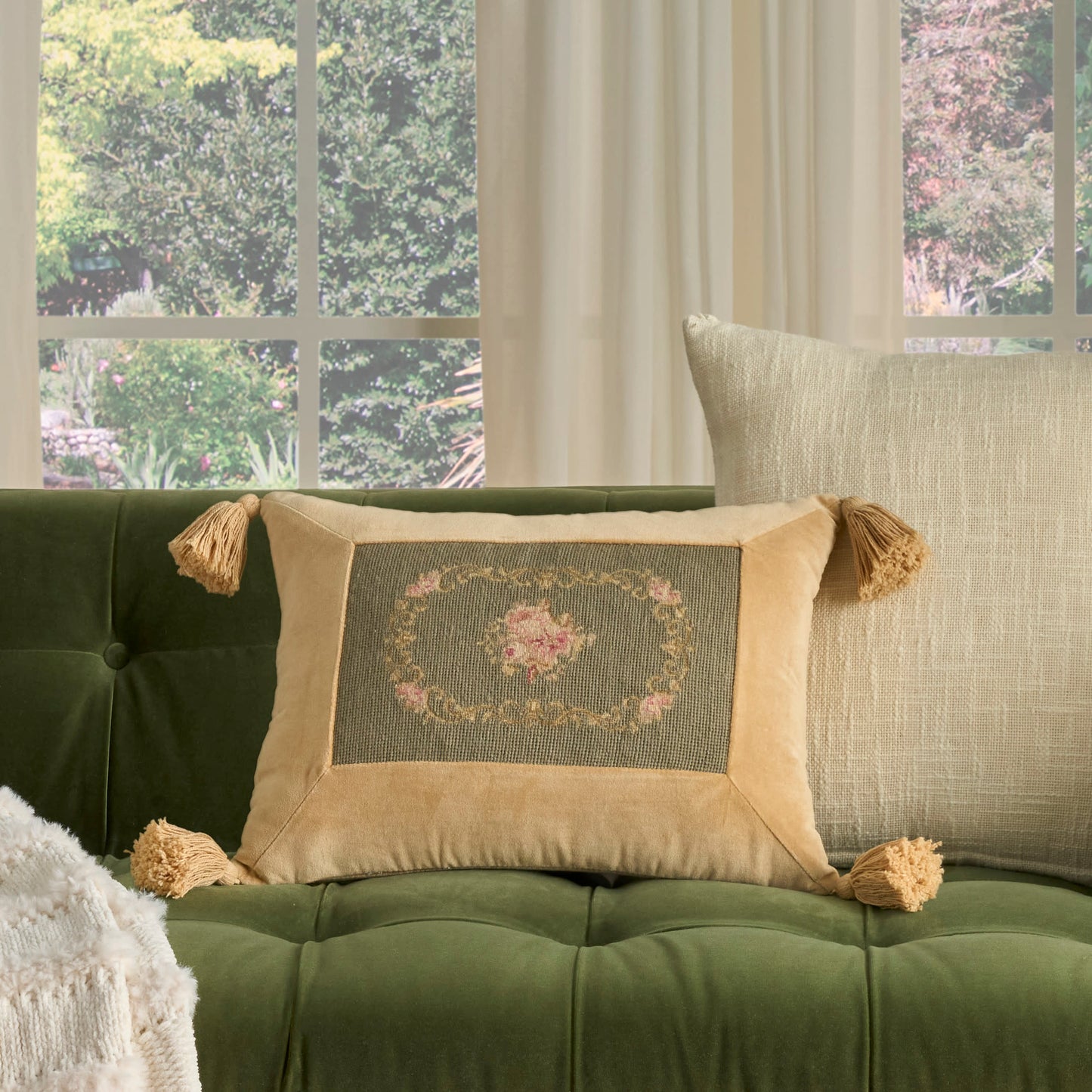 NOURISON HOME 14" x 18" Mina Victory Vintage Sage - 798019091712