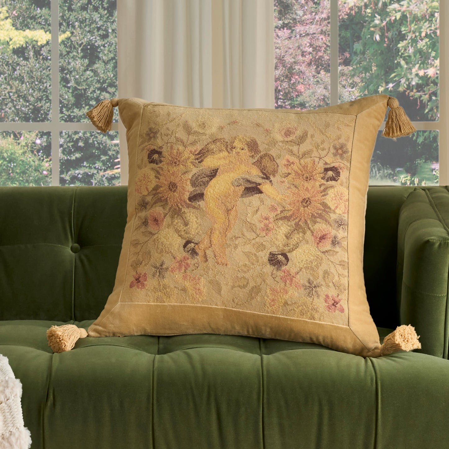 NOURISON HOME 24" x 24" Mina Victory Vintage Beige - 798019092030