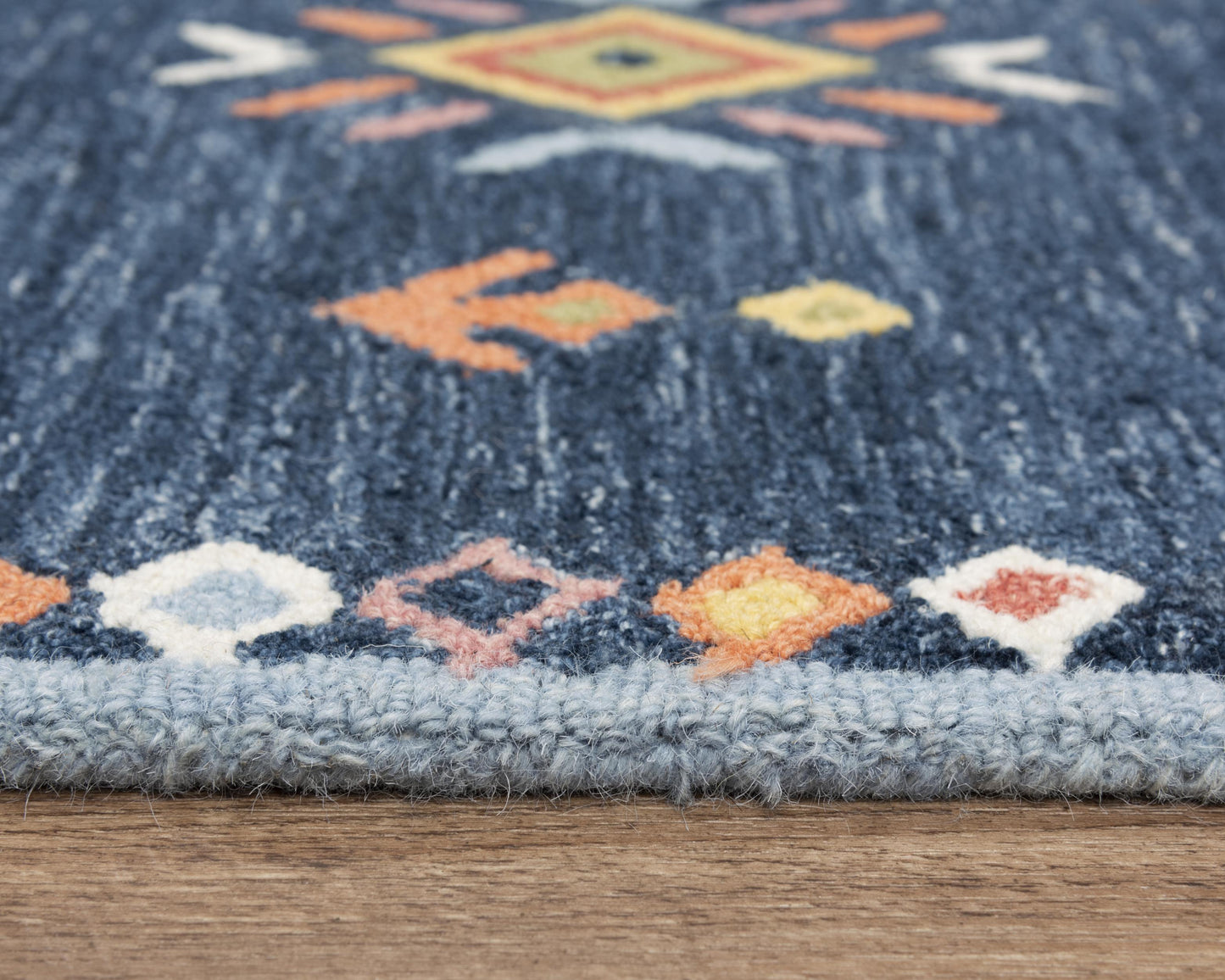 8' x 10' rug in rustic lodge style.