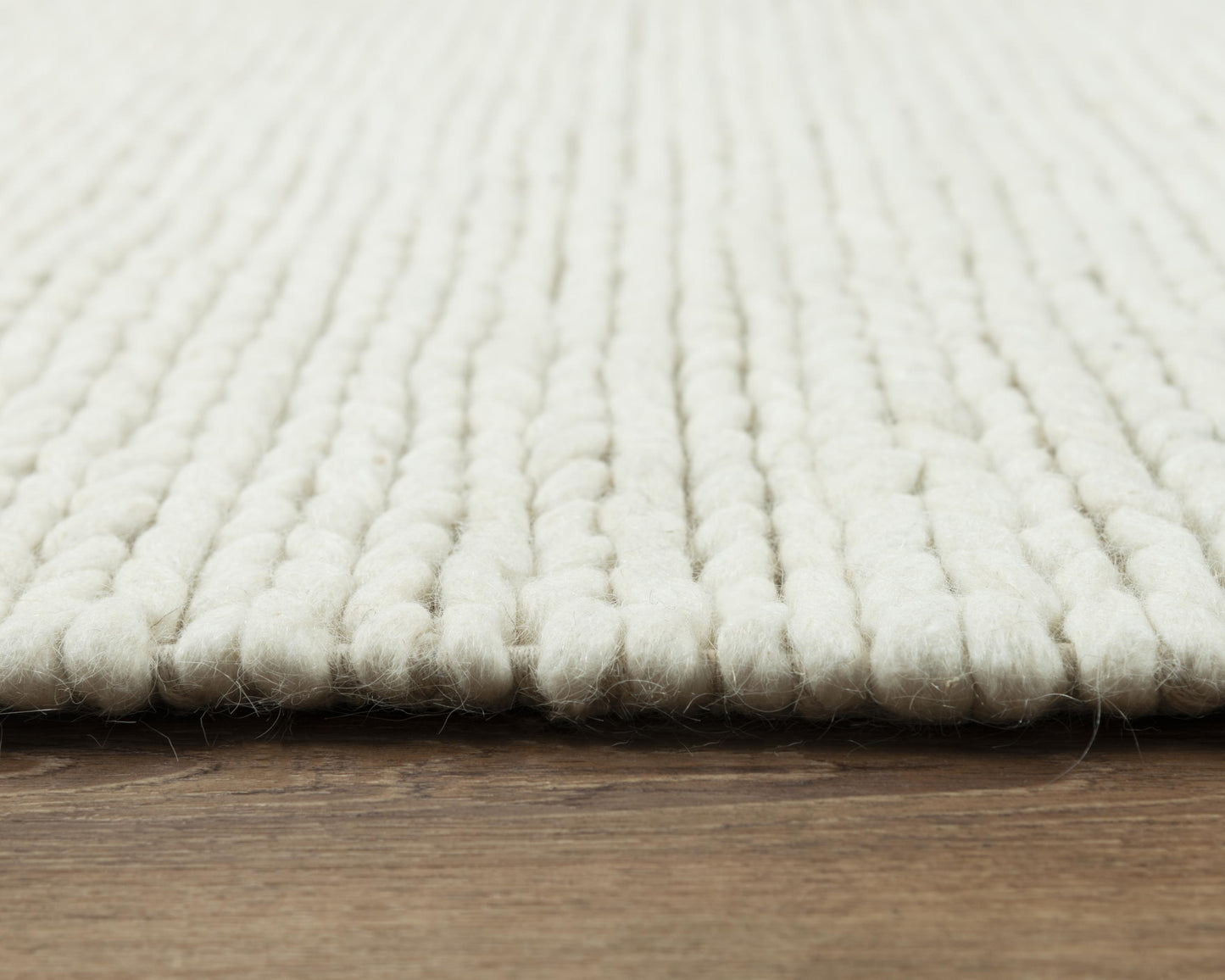 Area rug, 9' x 12'.