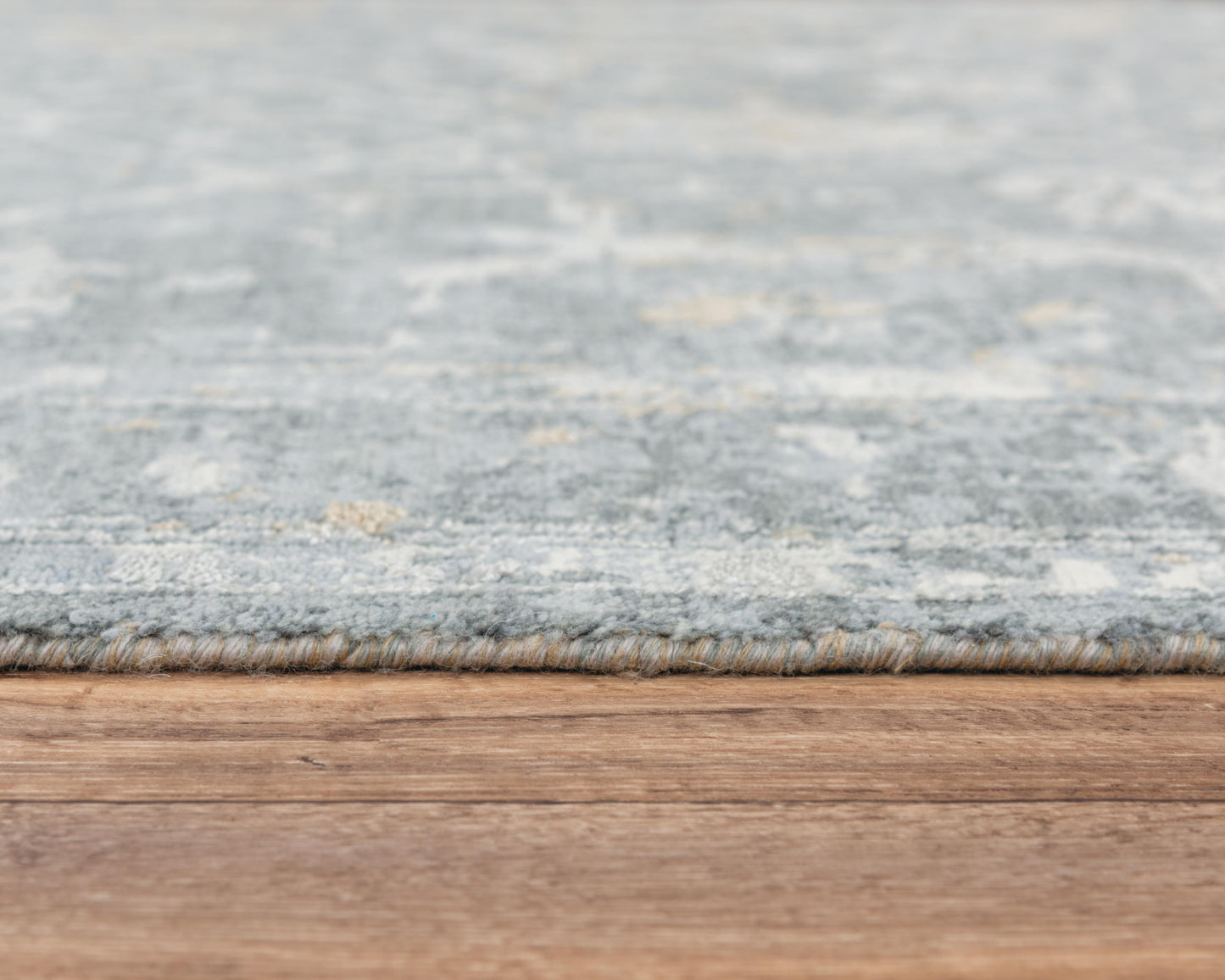 Artistry Traditional rug, 10' x 13'.