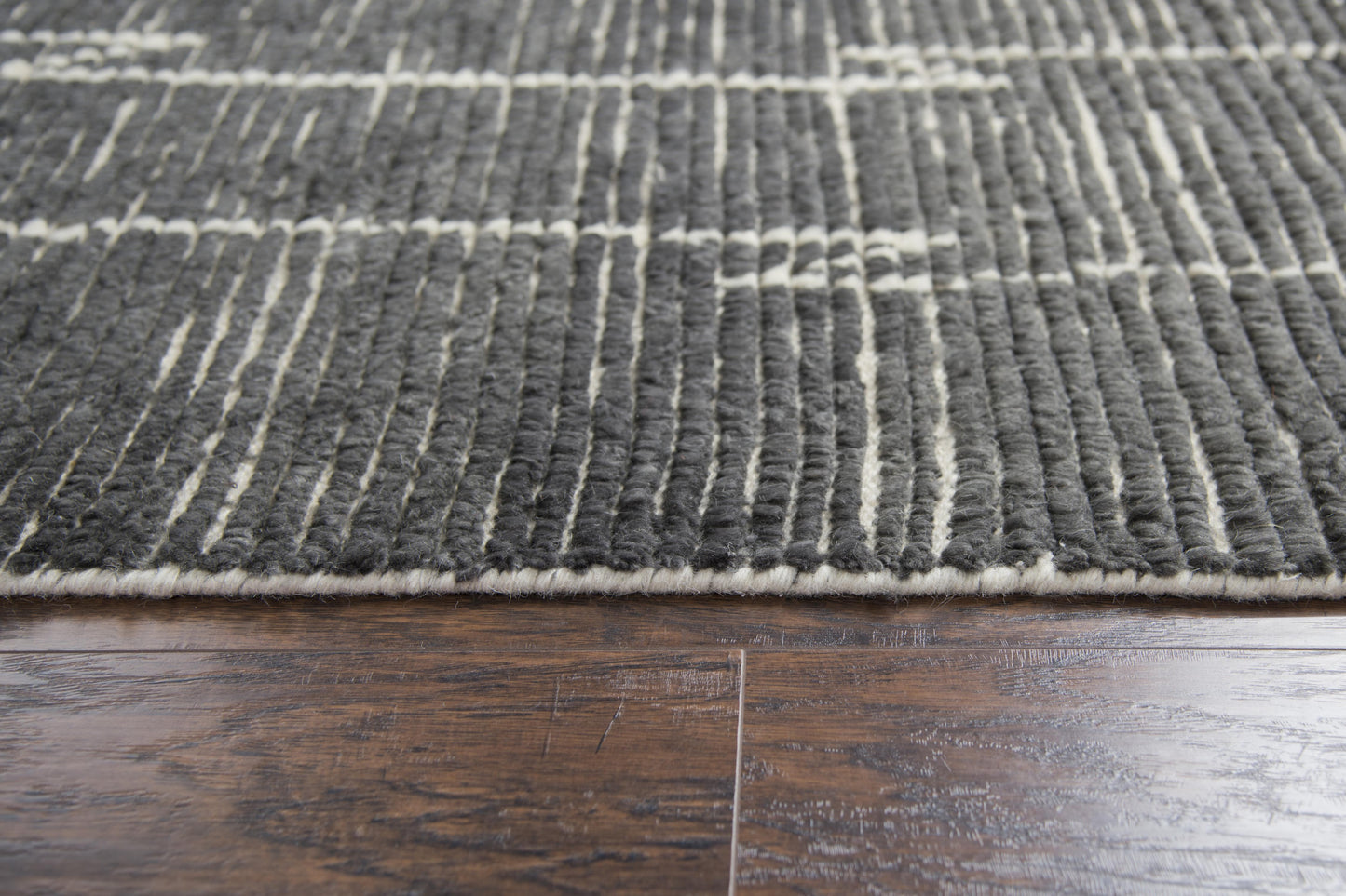 Rug, casual style, 9' x 12'.