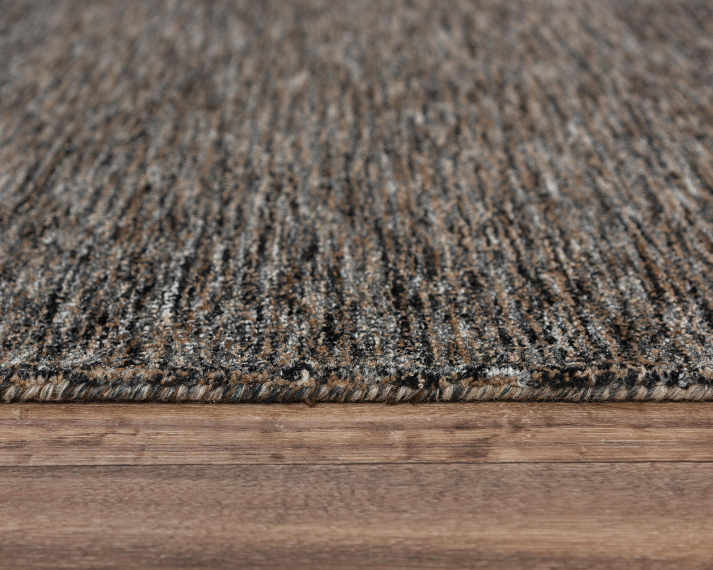 Area rug, casual style, 9' x 12'.