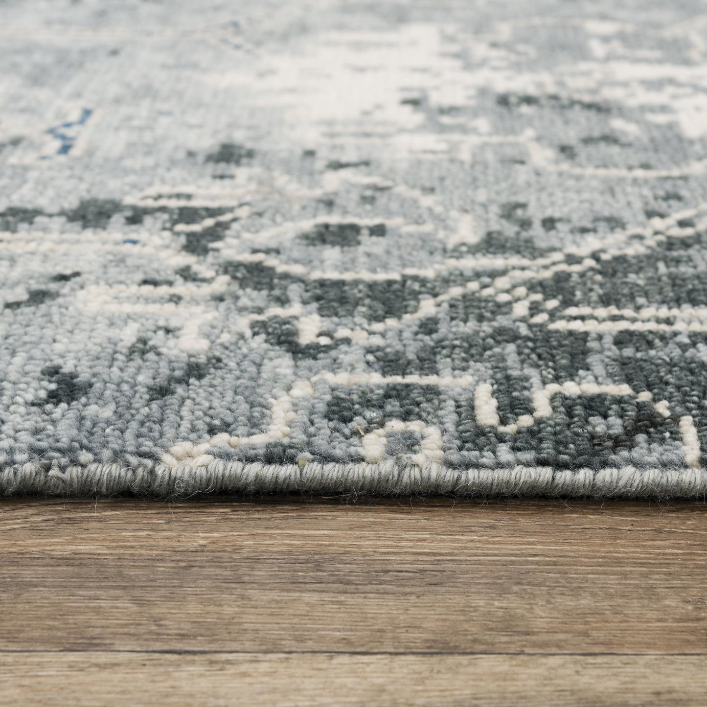 Transitional rug, 2' x 3'.