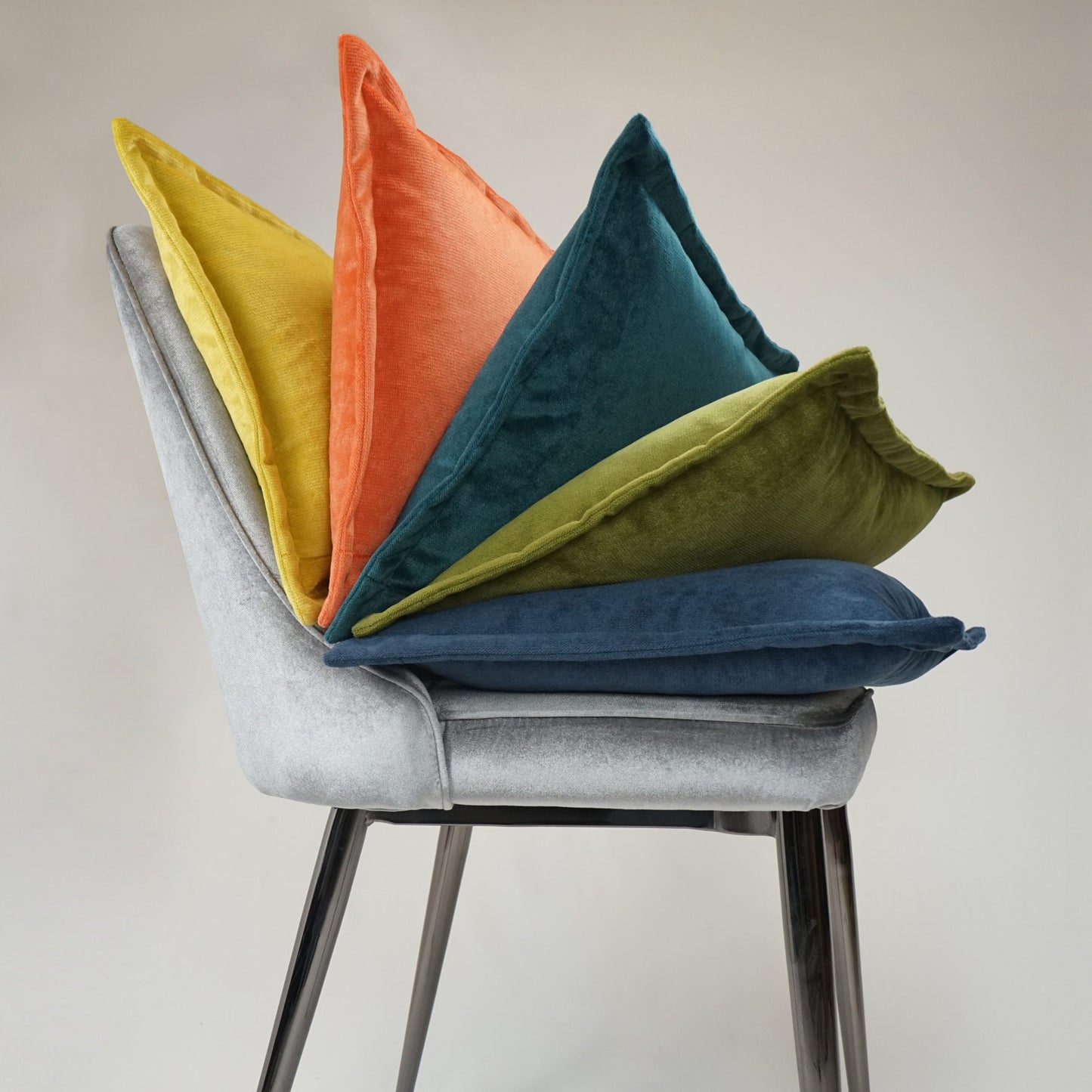 D.V. KAP HOME 24" x 24" Belvedere Flange Pillow - Laguna Solid - 2692-LG-2424