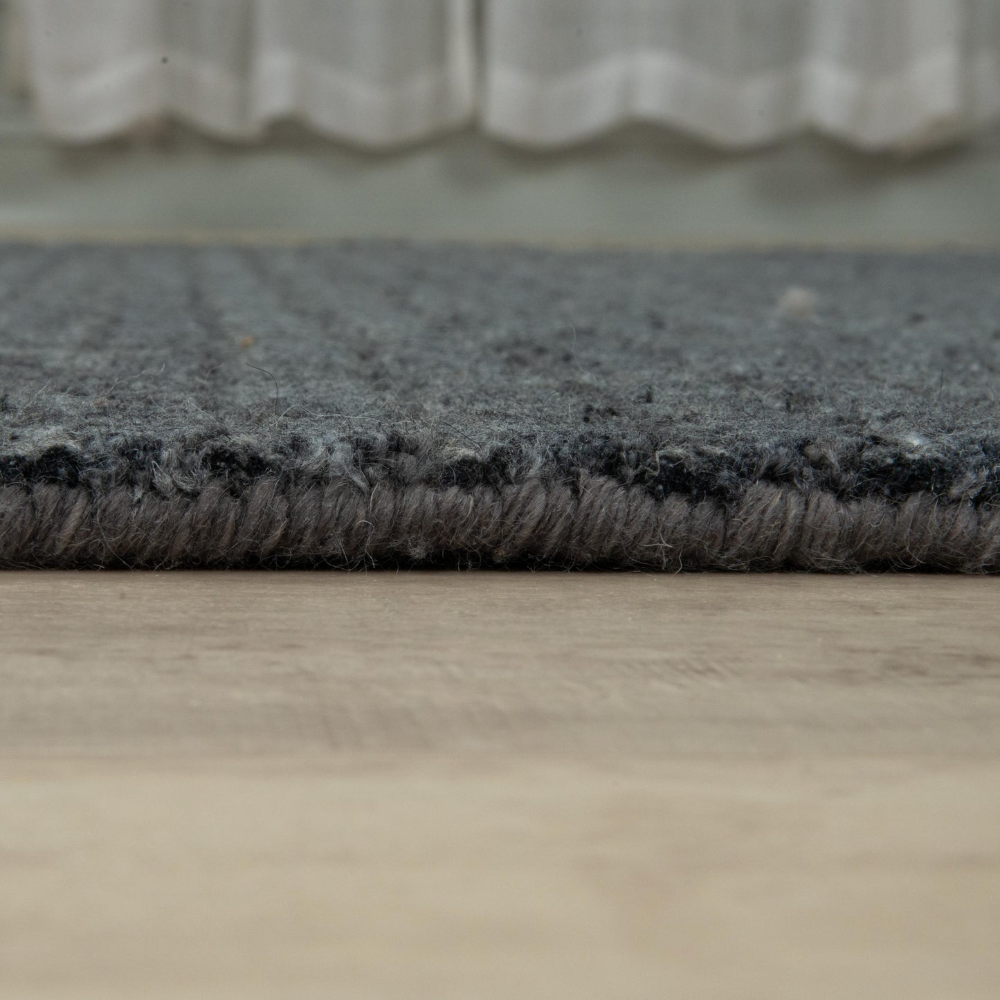 Cable-pattern rug, casual style, 8' x 10'.