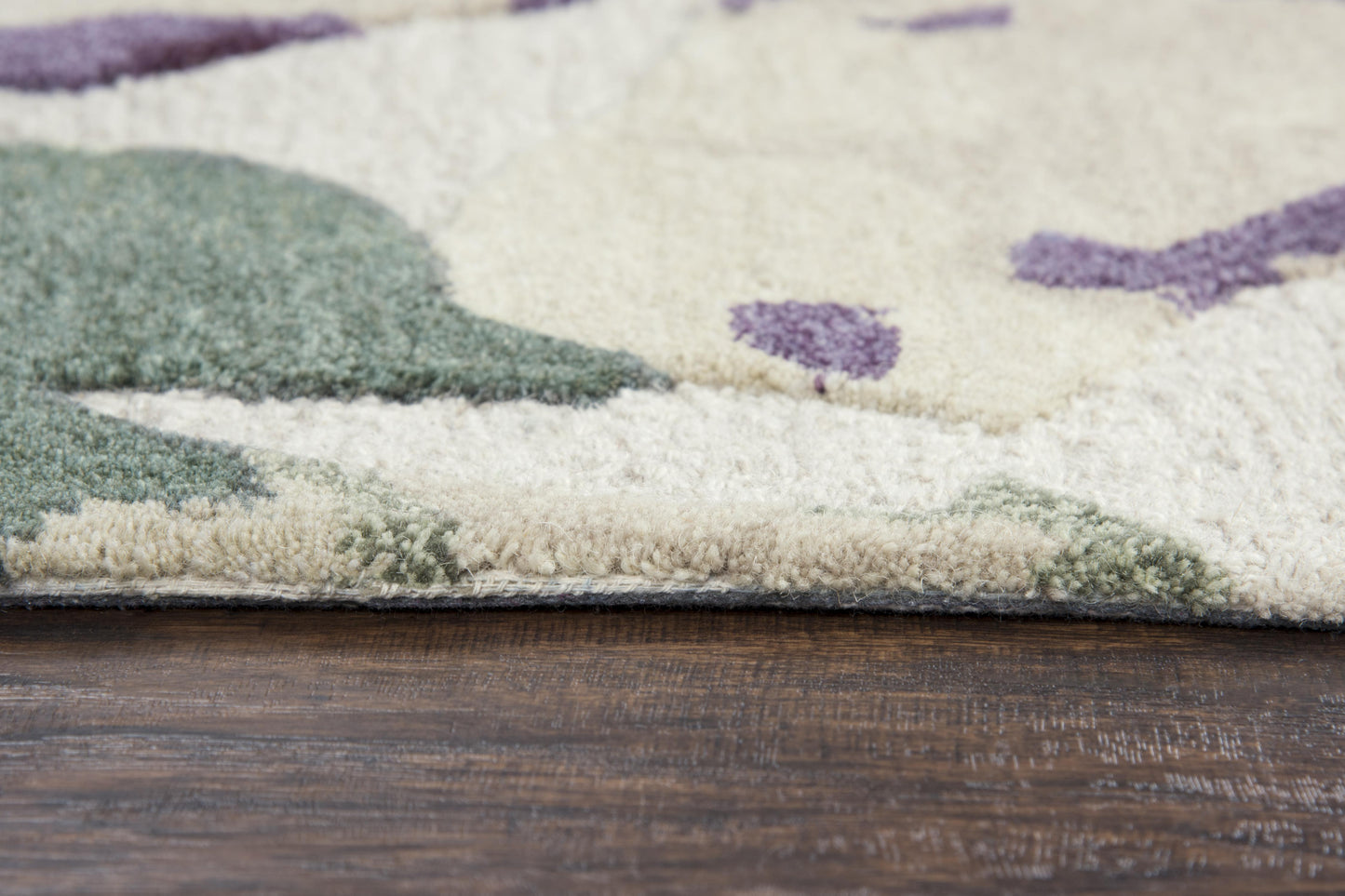 Connie Post contemporary rug, 5' x 8