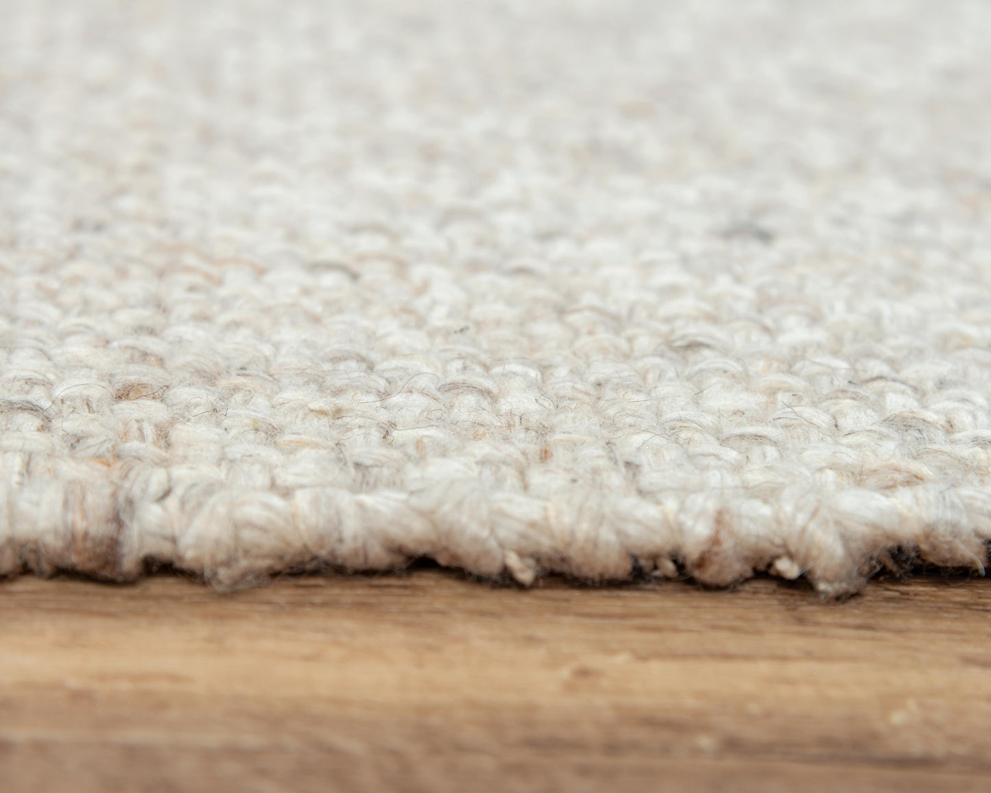 Capri rug, casual style, 9' x 12'.
