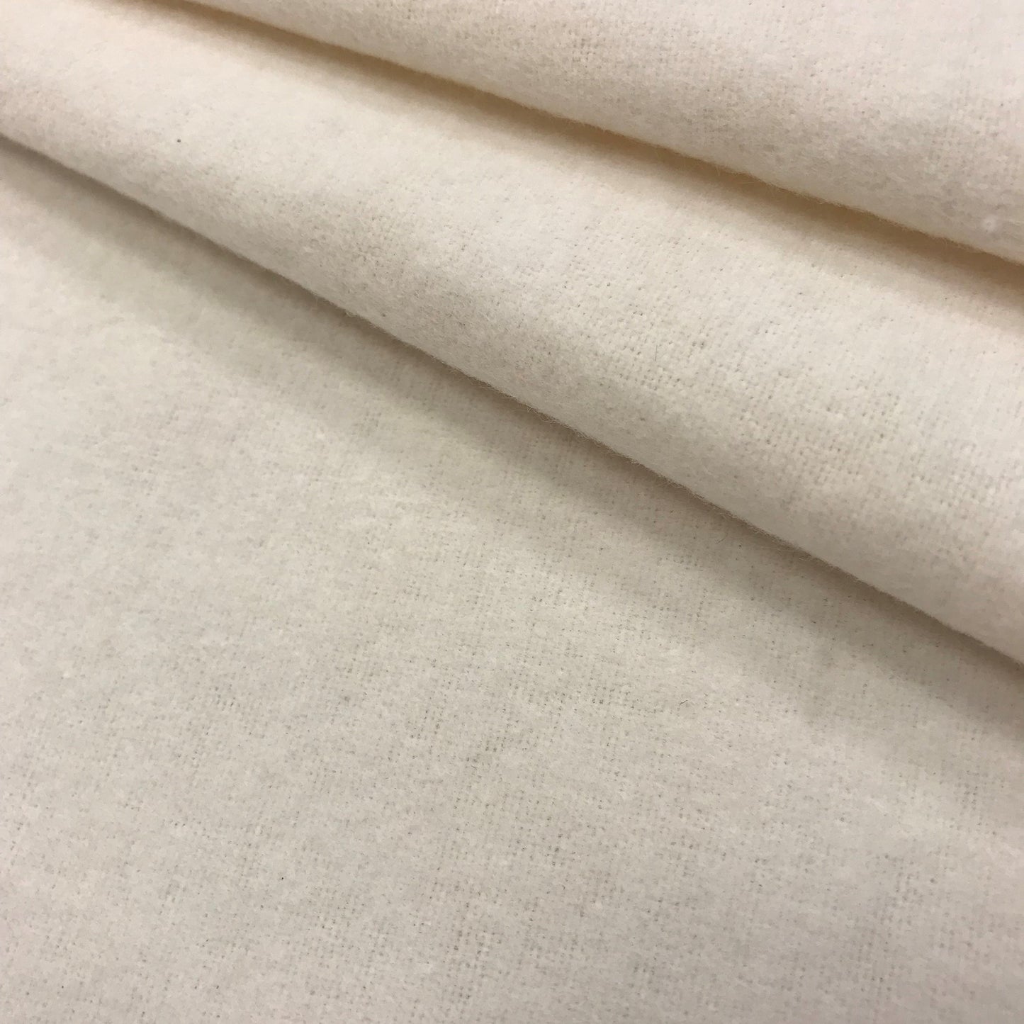 JF Fabrics CUDDLE 93 Fabric Plain Creme,Beige Lining - 6004293 J7871