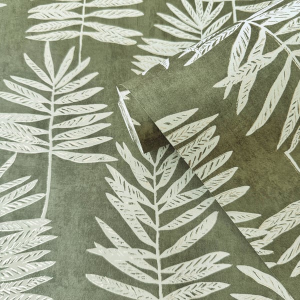 Galerie Wallcoverings Zen Tumbling Leaf Galerie Wallcoverings Green - DWP0365-01