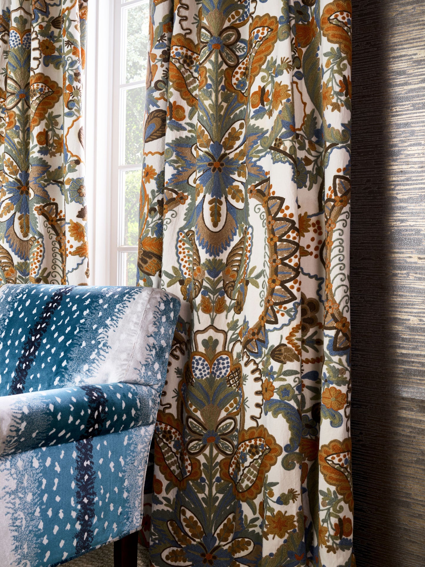 SCALAMANDRE LALITA CREWEL FABRIC ANTIQUE - EG 00022390 NEW SKU # EG23900002