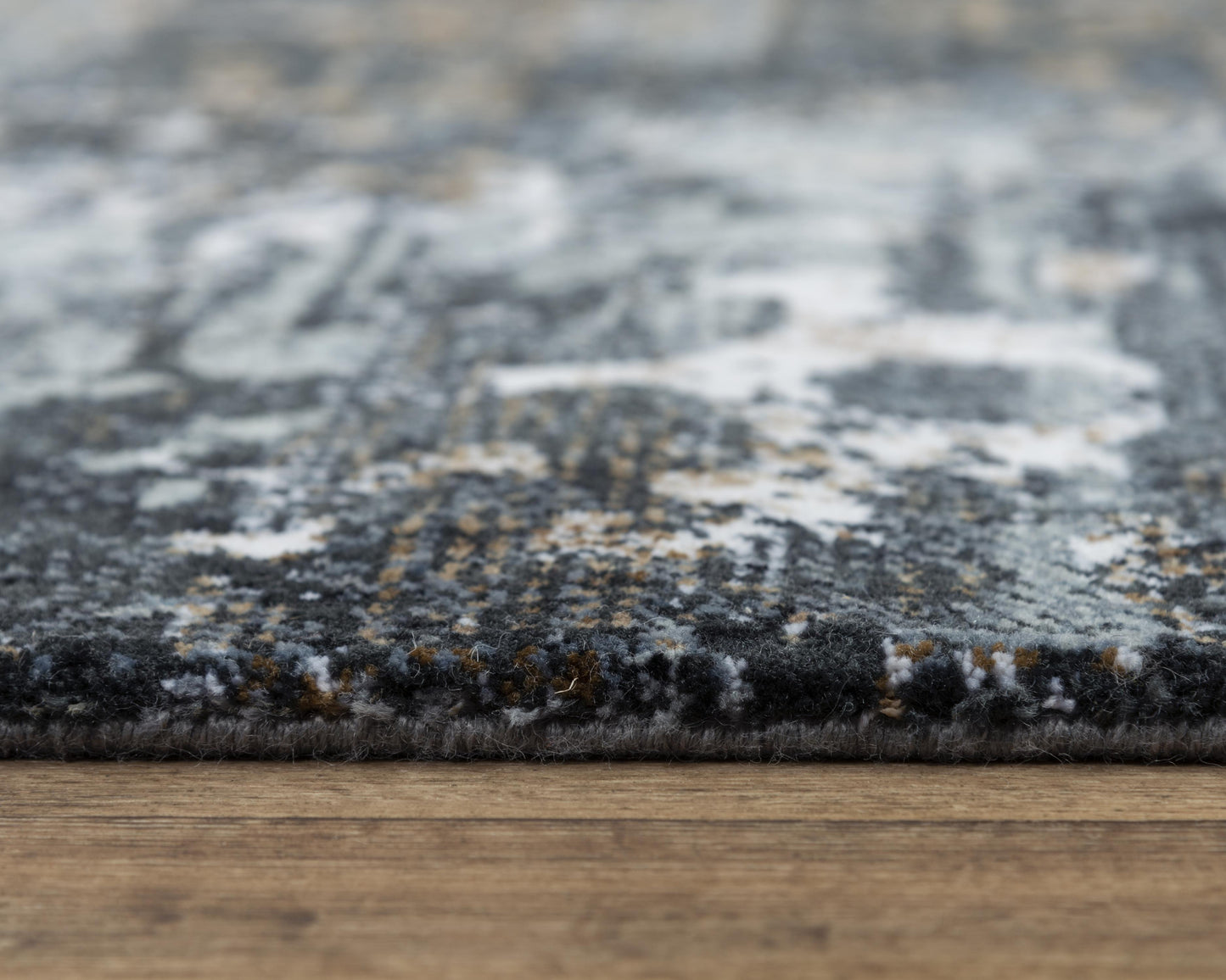 Transitional area rug, 2' x 8'.