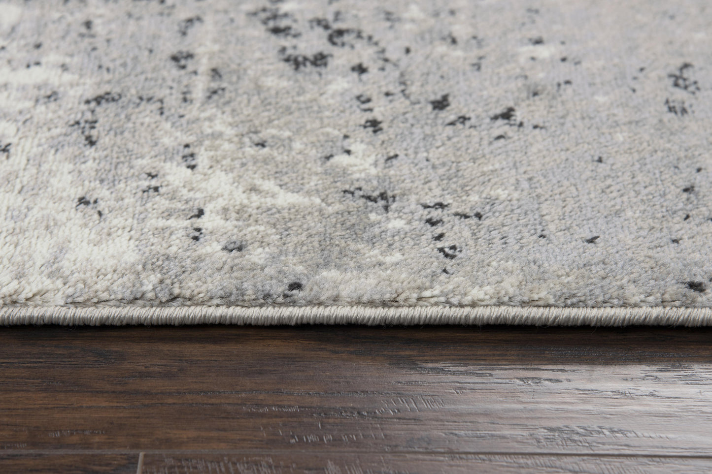 Rug, 8' x 10'.