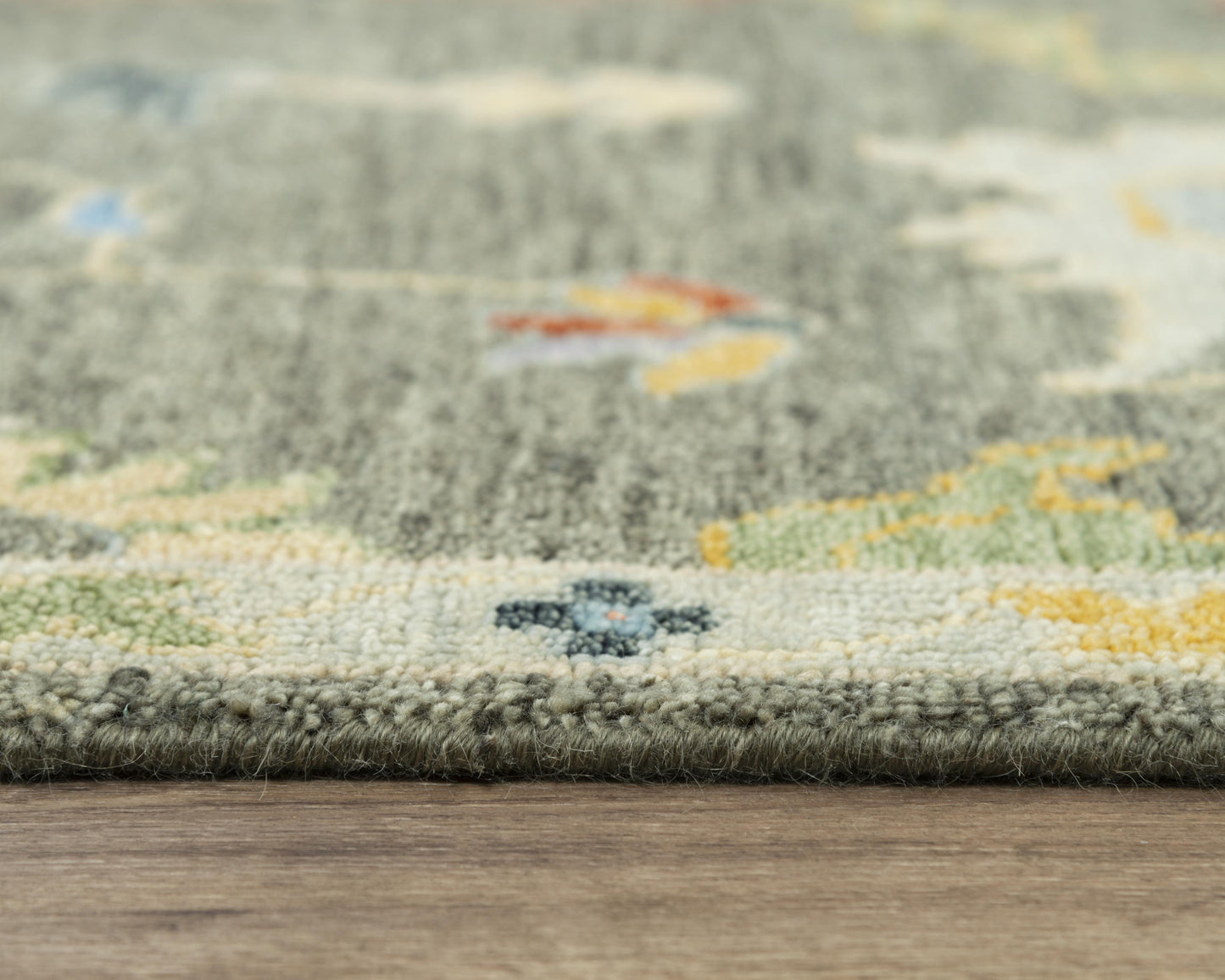 Transitional area rug, 8' x 10'.