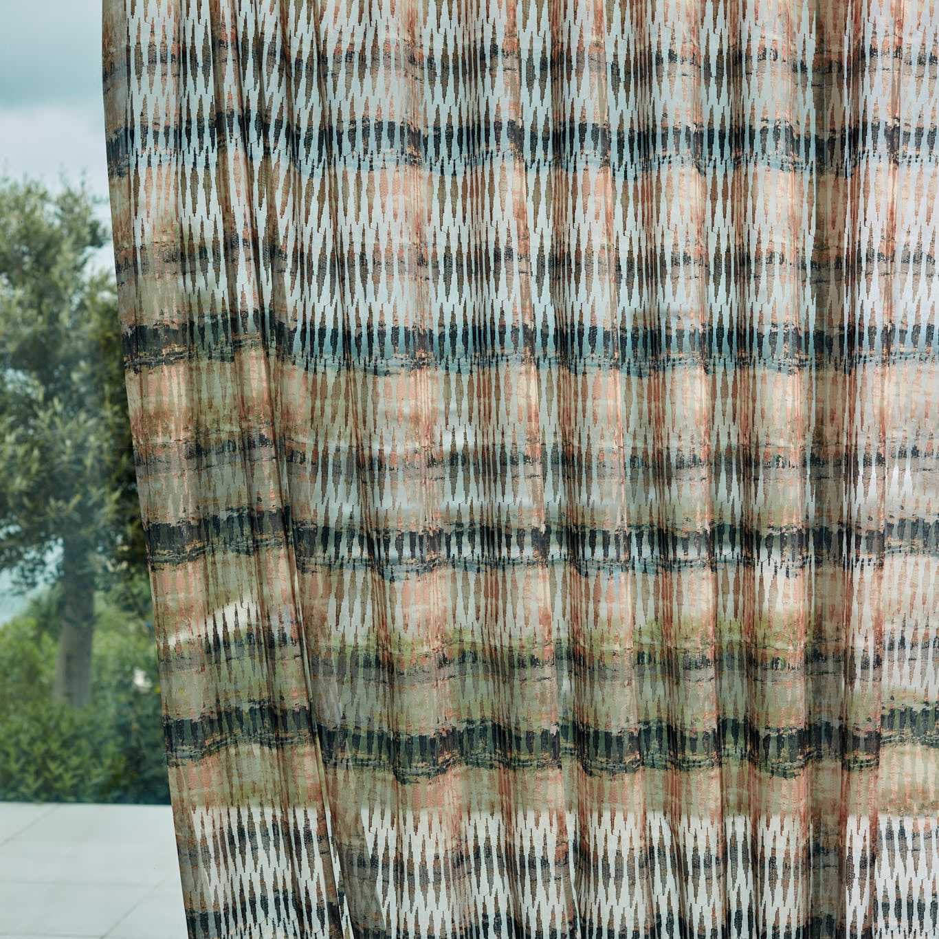 HARLEQUIN Kiyoshi Fabric Stripes Copper,Charcoal - ESHE131815