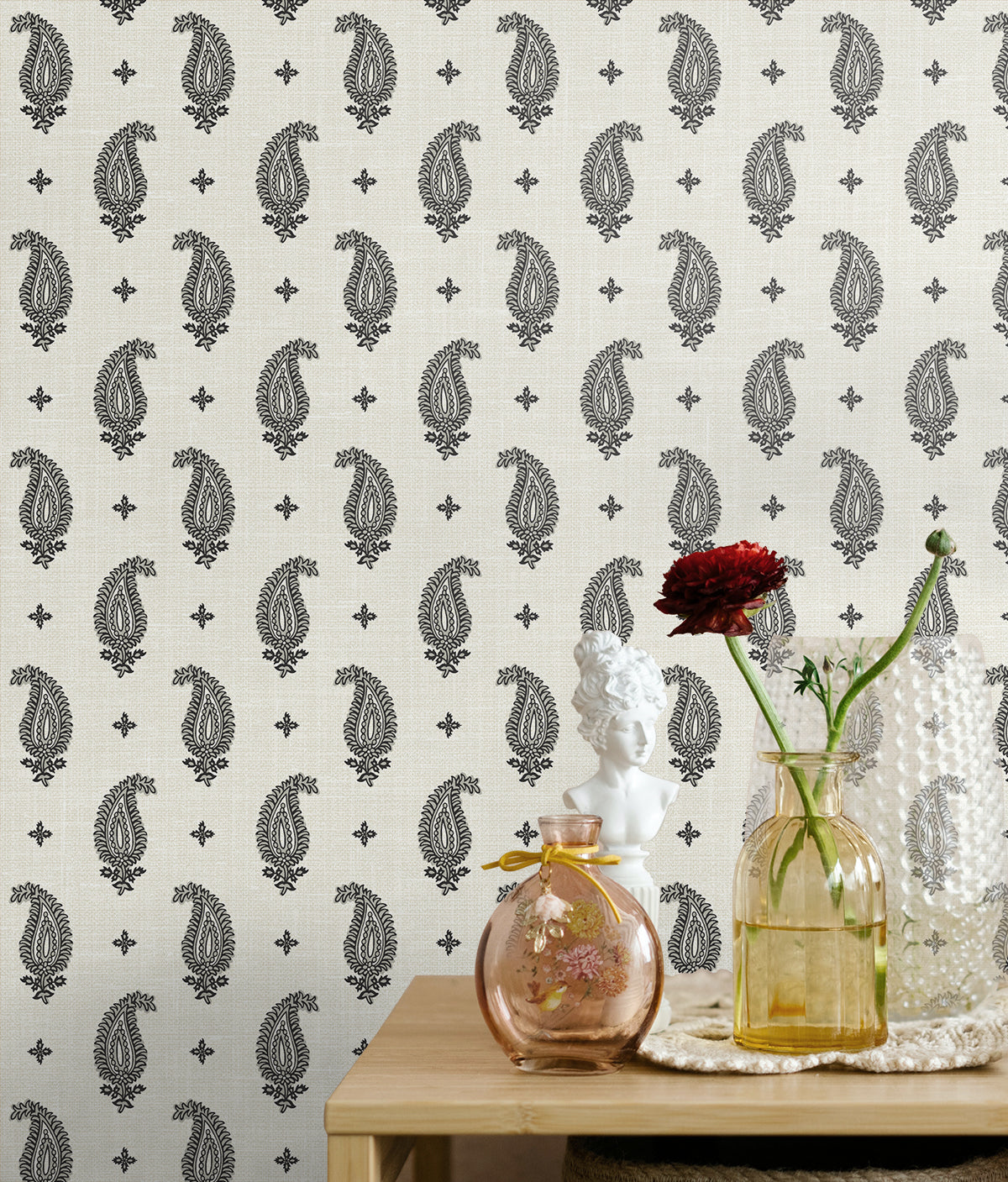 Seabrook Designs French Country Maia Paisley Botanical Country Black Matte - FC62400