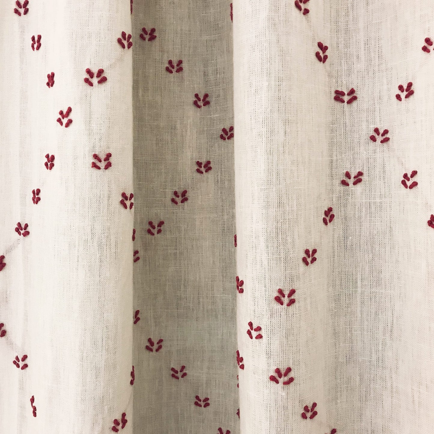 JF Fabrics JF Studio FOOTPRINTS 43 Fabric Traditional,Transitional,Contemporary,Diamond Creme,Beige,Offwhite,Pink Embroidery - 5479743 SJ101