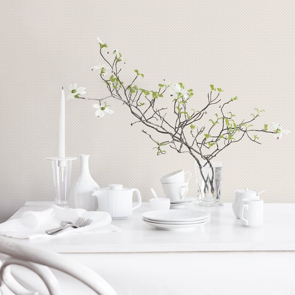 Gold wallpaper with small shell-top print pattern (G56687).
