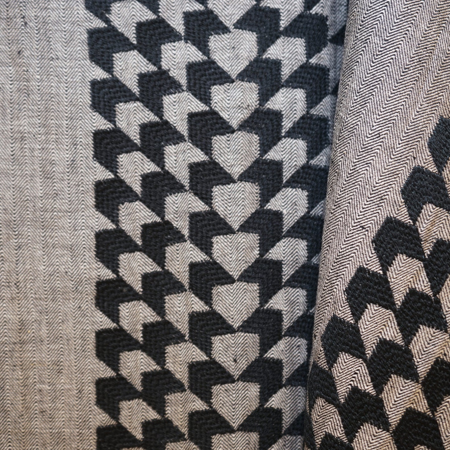 JF Fabrics JF Studio HARROD 99 Fabric Traditional,Transitional,Contemporary,Geometric,Herringbone,Stripe Black,Grey,Silver Embroidery,Linen,Linen Texture - 5500199 SJ101