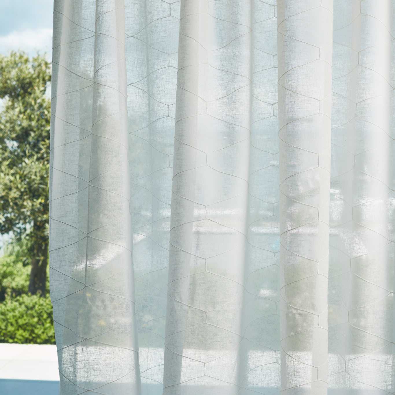 HARLEQUIN Arbor Fabric Plains , Textures Chalk - HCOL133935