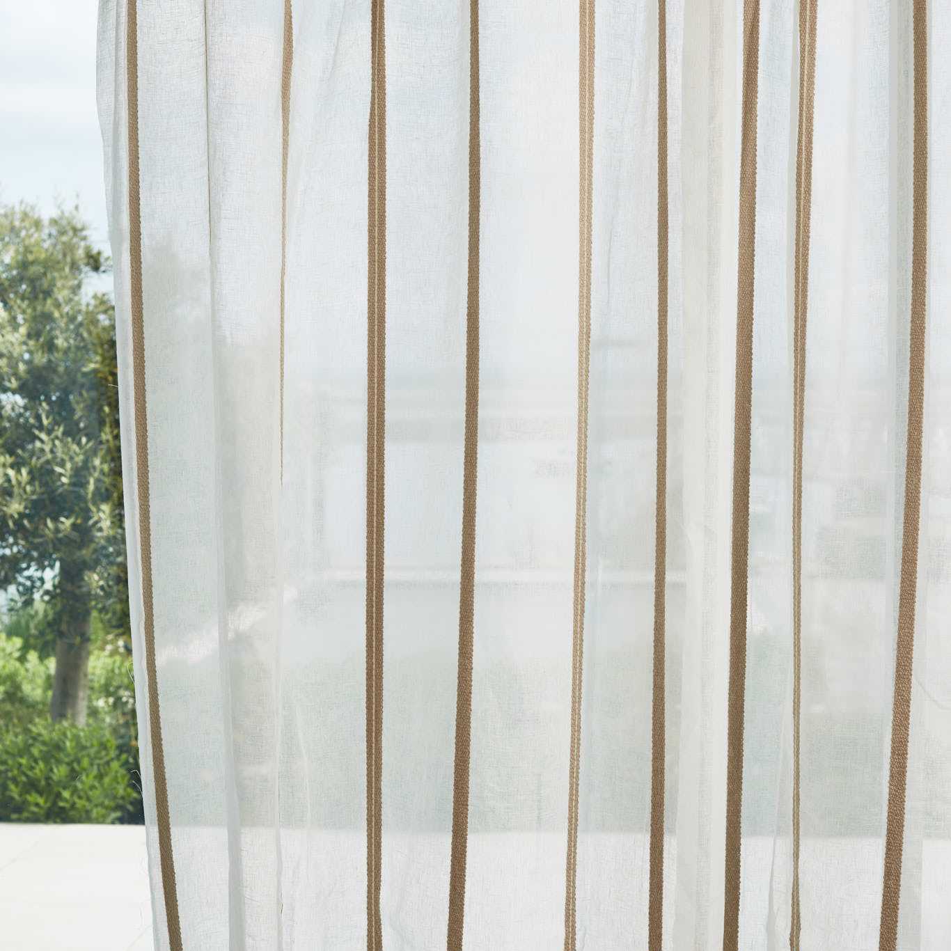 HARLEQUIN Stratus Fabric Stripes Chalk,Incense - HCOL133949