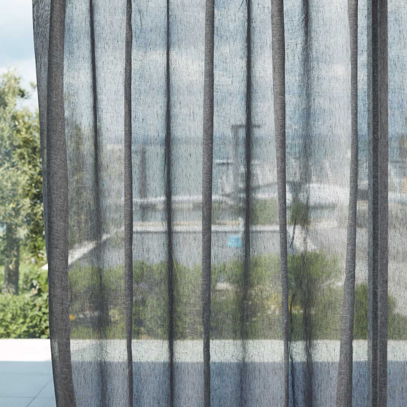 HARLEQUIN Lucent Fabric Plains , Textures Ebony - HCOL133965