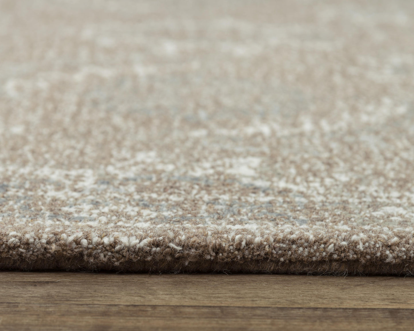 Traditional 5' x 8' rug.
