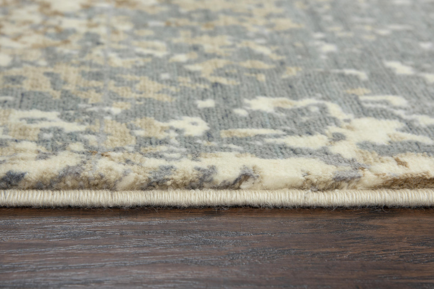 Impressions Contemporary rug, 2' x 8'.