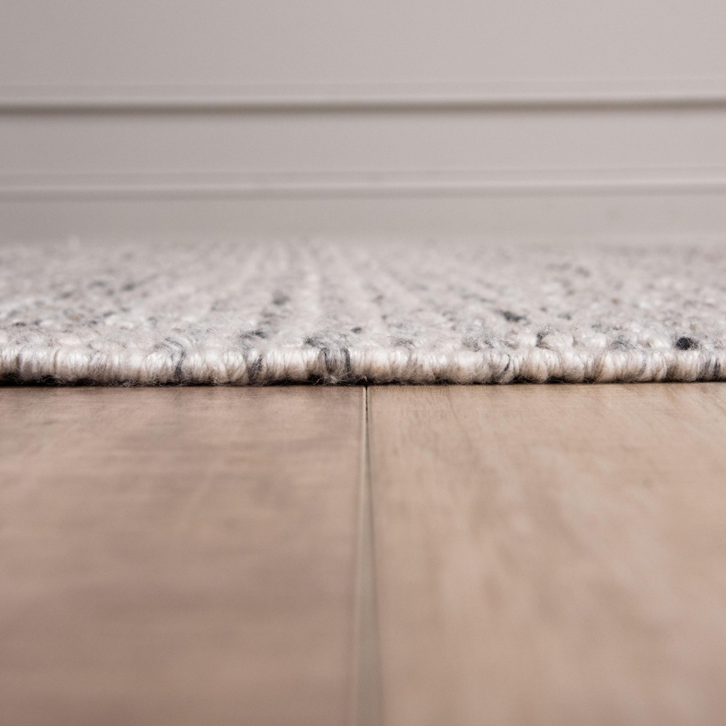 Area rug, 8' x 10'.
