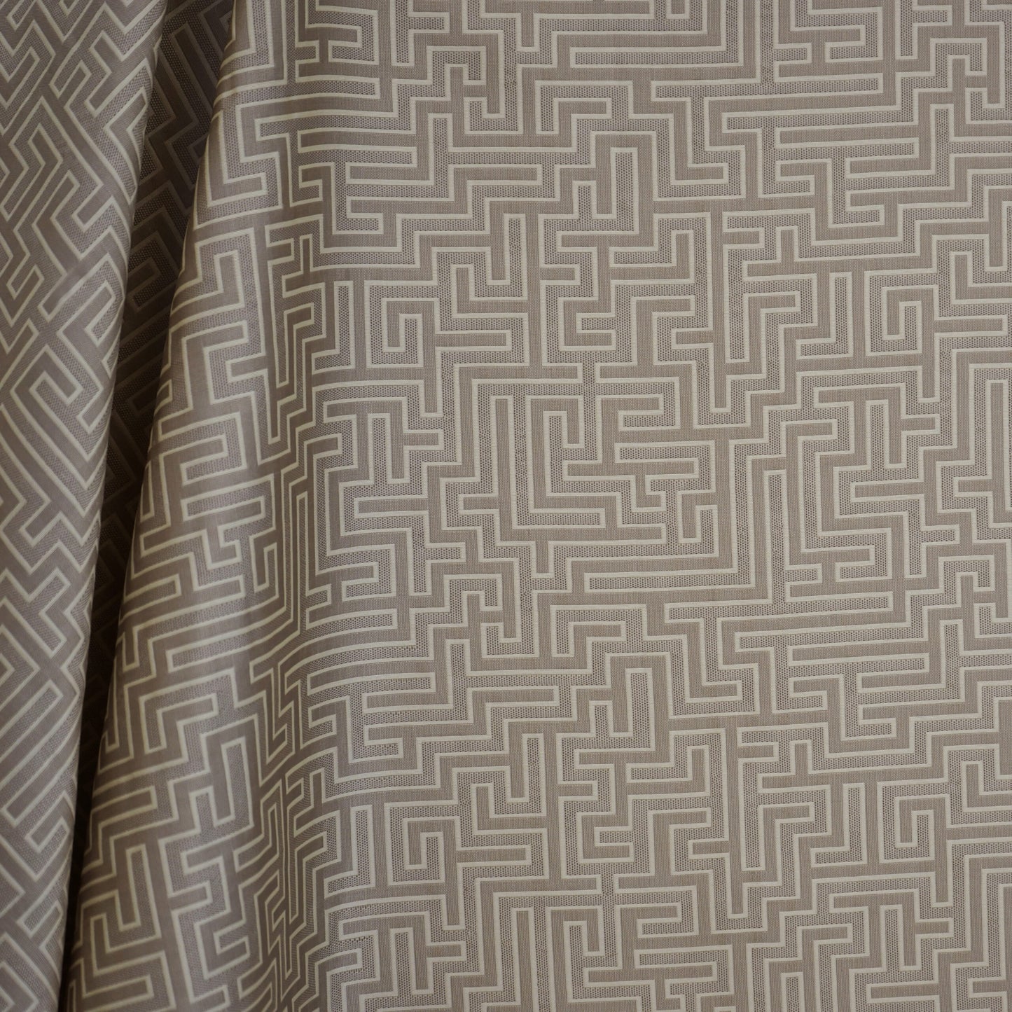JF Fabrics JF Studio LABYRINTH 32 Fabric Contemporary,Geometric Creme,Beige,Taupe Faux Silk - 5085432 SJ101
