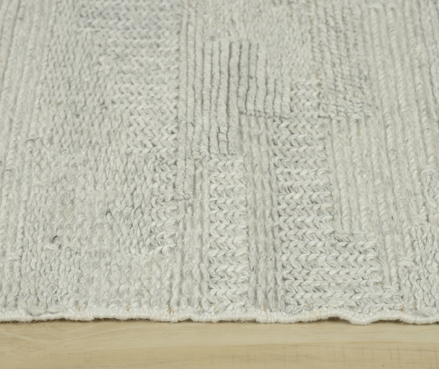 Lakeview Contemporary rug, 5' x 8'.