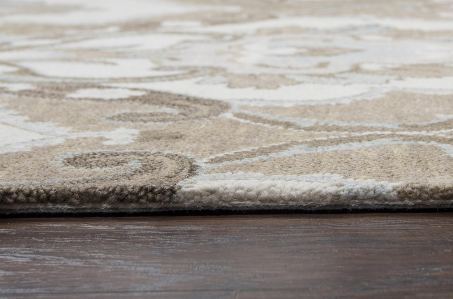 Leone transitional rug, 9' x 12'.