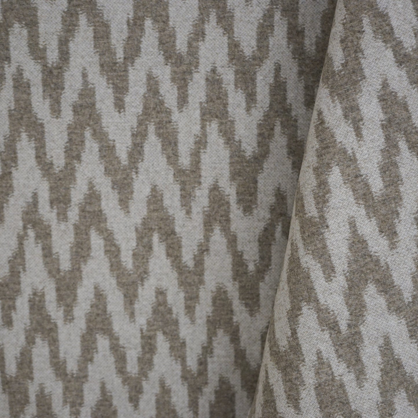 JF Fabrics JF Studio MIGUEL 33 Fabric Traditional,Transitional,Contemporary,Flamestitch,Ikat Brown,Creme,Beige Jacquard,Wool - 5499533 SJ101